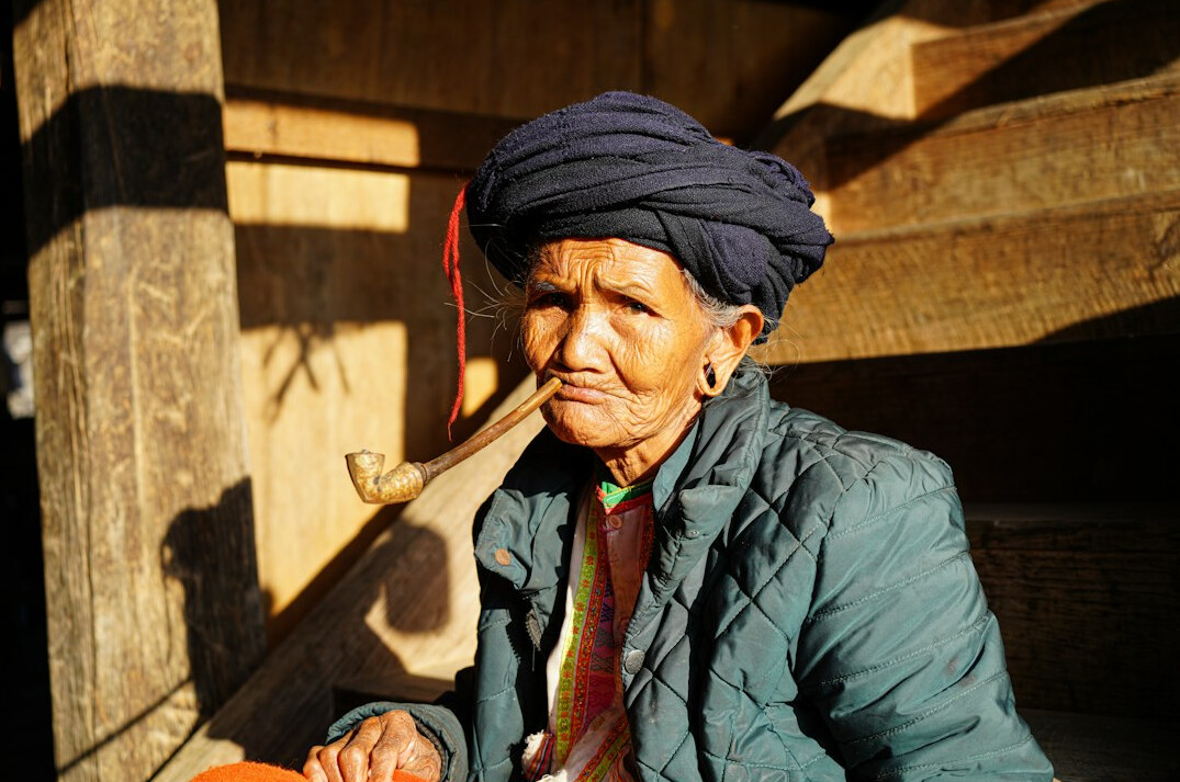 elderly woman storytelling